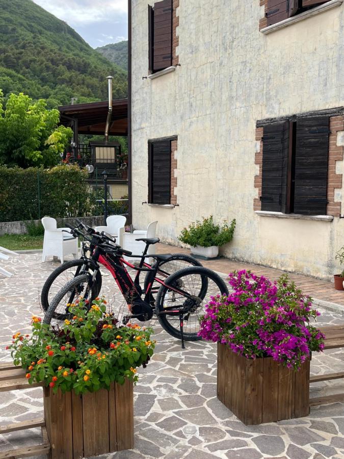 Casa Vacanze Vecchio Frantoio Residenza Moraiolo Spoleto Exteriör bild