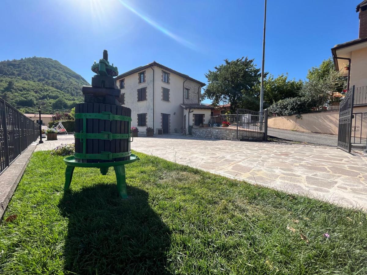 Casa Vacanze Vecchio Frantoio Residenza Moraiolo Spoleto Exteriör bild
